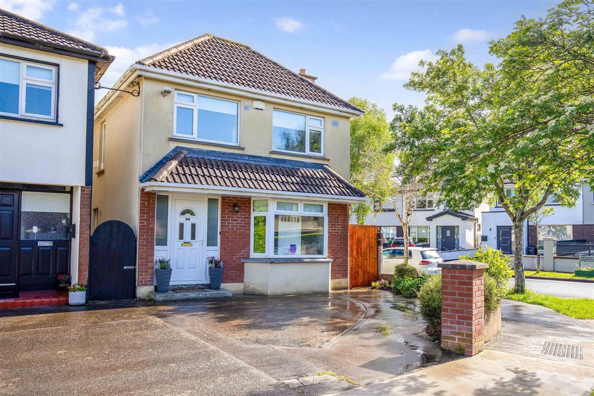 82a Castleknock Elms, Castleknock, Dublin 15
