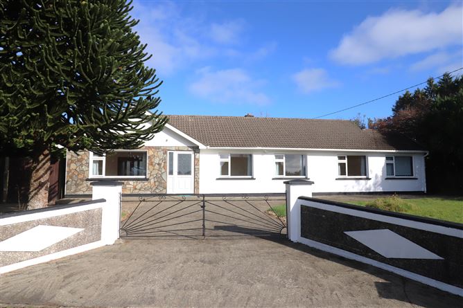Photo 8 of 25 — Westland, Dromusta, Drimoleague,   West Cork
