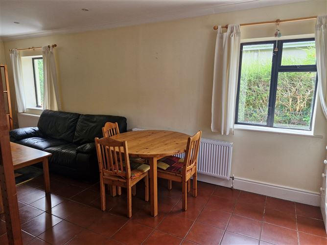 8 Rosbawn, Tinahely, Wicklow