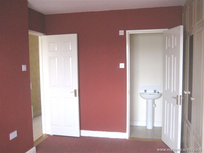 Photo 7 of 11 — Hazelgrove, Tallaght, Dublin 24