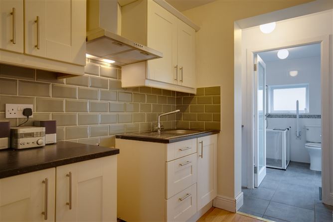 6 Caragh Road, Cabra, Dublin 7