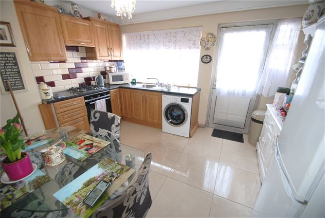 6 Kennedy Park, Roscrea, Co. Tipperary