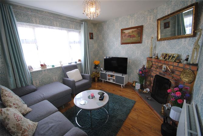 6 Kennedy Park, Roscrea, Co. Tipperary