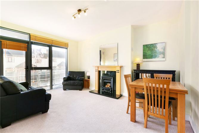 68 East Courtyard, Tullyvale, Cabinteely, Dublin 18