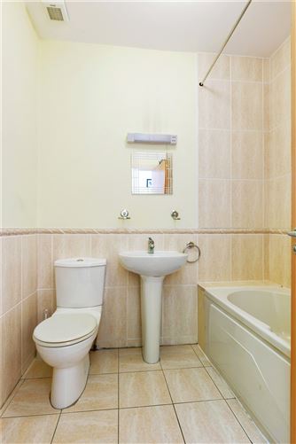 68 East Courtyard, Tullyvale, Cabinteely, Dublin 18
