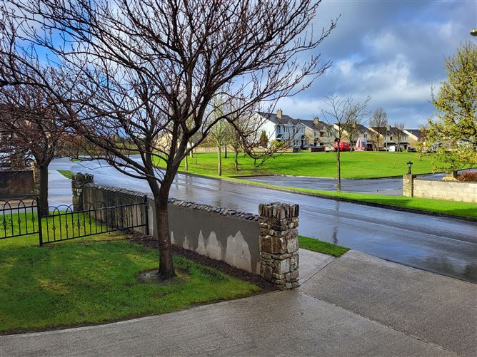 27 Libadore, Ballina, Mayo Property Partners Garrett Loftus