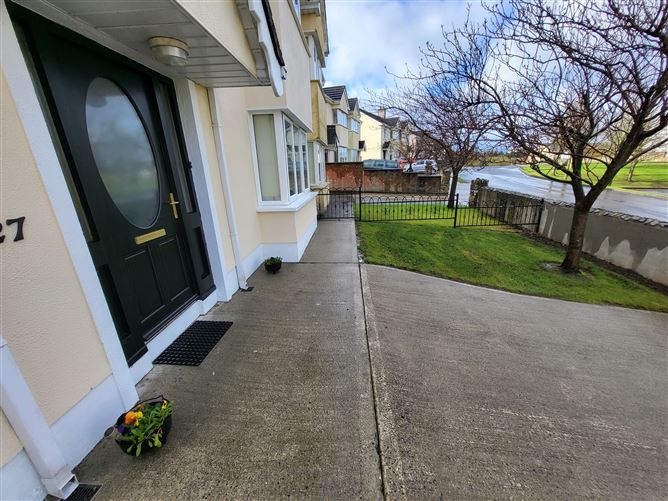 27 Libadore, Ballina, Mayo Property Partners Garrett Loftus