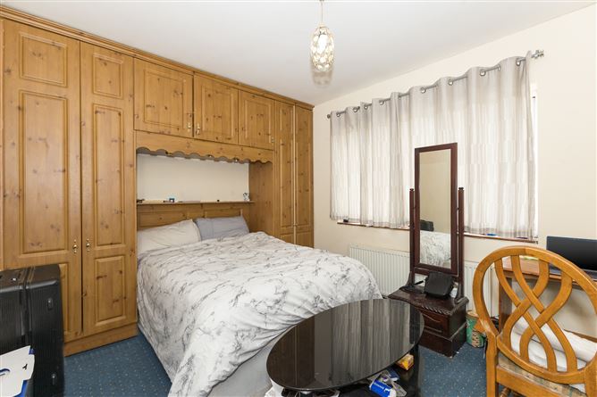 66 Crestfield Drive, Whitehall, Dublin 9