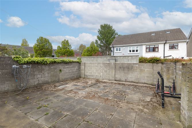 66 Crestfield Drive, Whitehall, Dublin 9