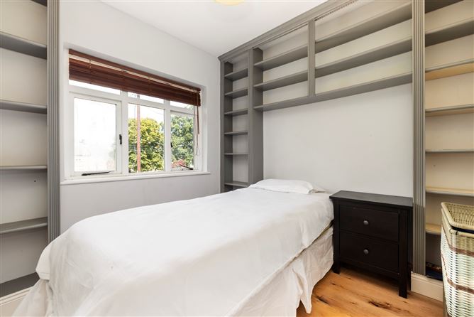 25 Monkstown Avenue, Monkstown, Co. Dublin