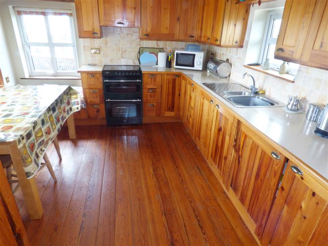 2 Fishery Cottages,Vacation Rental in Donegal, Ireland