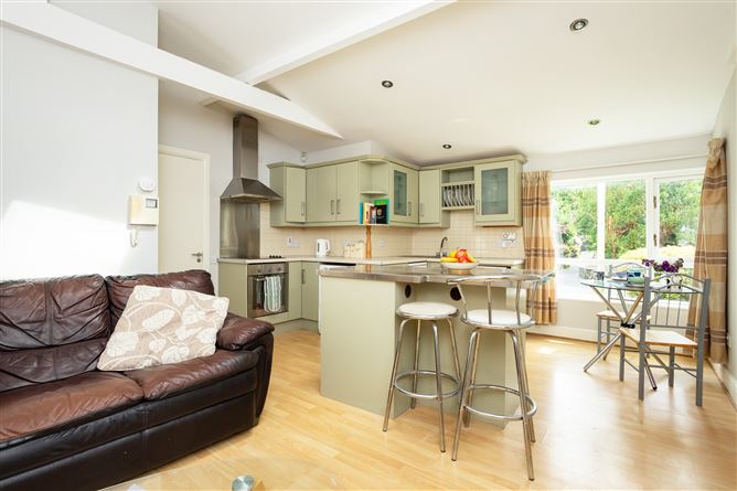 4 Glebe House Gardens, Clonakilty,   West Cork