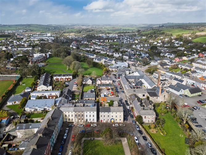 4 Glebe House Gardens, Clonakilty,   West Cork