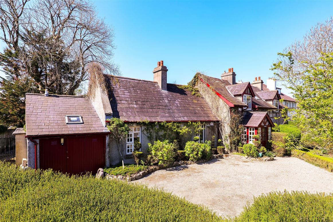 The Shieling, 20 Lenaboy Park, Salthill, Galway