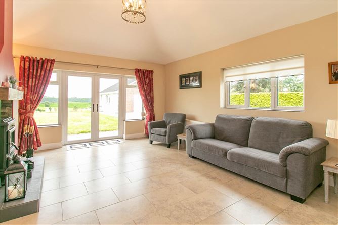 1 Lakeview, Corfeehone, Poles, County Cavan