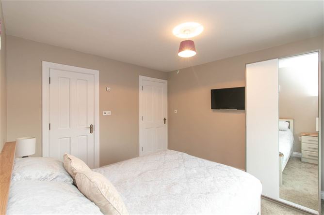 1 Lakeview, Corfeehone, Poles, County Cavan