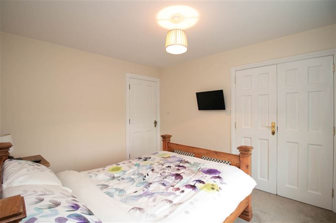 1 Lakeview, Corfeehone, Poles, County Cavan