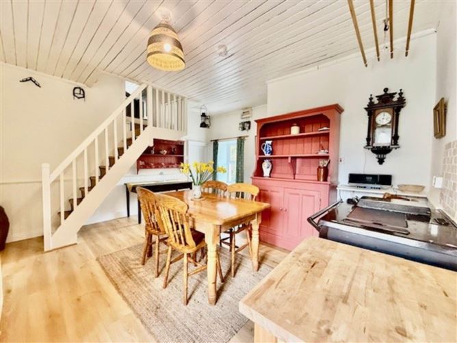 Cahermakerla, Lisdoonvarna, County Clare