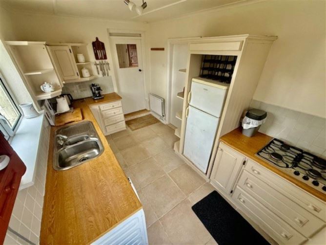 Cahermakerla, Lisdoonvarna, County Clare