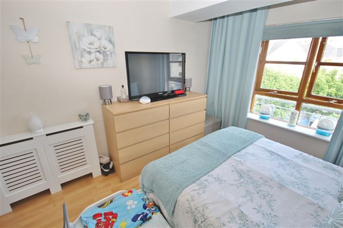 29 Marlfield Close, Kiltipper, Dublin 24