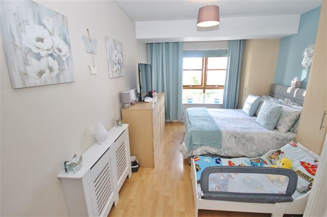 29 Marlfield Close, Kiltipper, Dublin 24