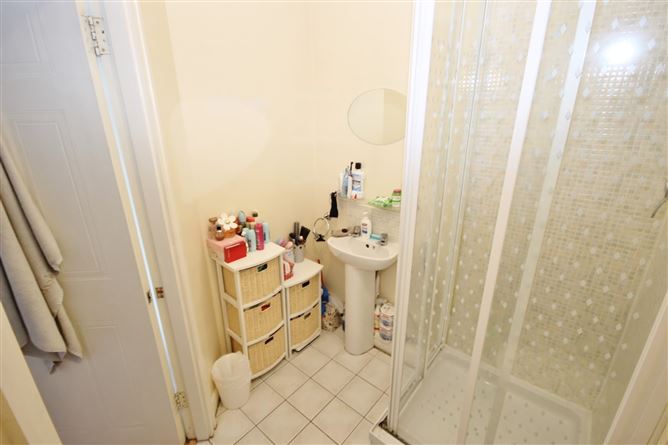 29 Marlfield Close, Kiltipper, Dublin 24