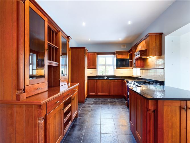 The Kinsella, 10 Glen Carrig, Two-Mile Borris, Thurles, Co. Tipperary