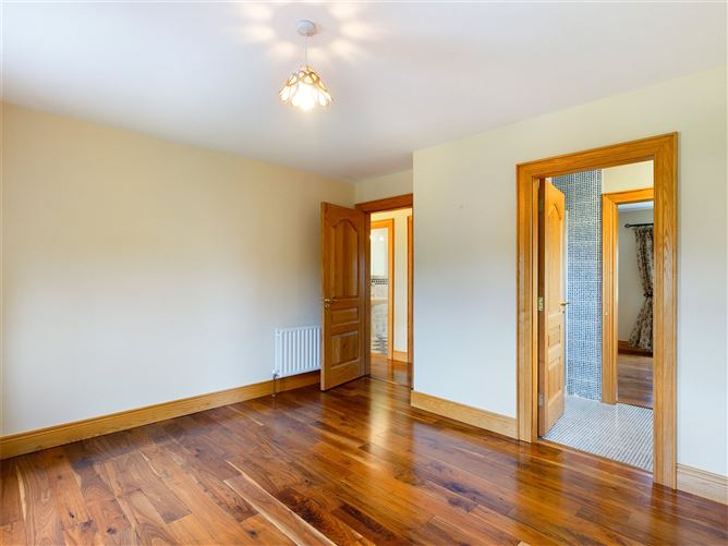 The Kinsella, 10 Glen Carrig, Two-Mile Borris, Thurles, Co. Tipperary