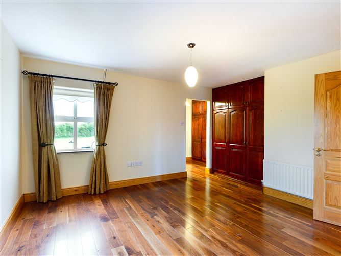 The Kinsella, 10 Glen Carrig, Two-Mile Borris, Thurles, Co. Tipperary