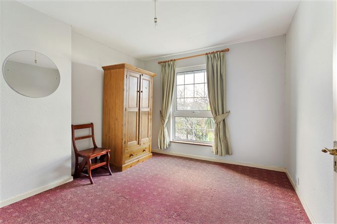 7 Llewellyn Way, Rathfarnham, Dublin 16