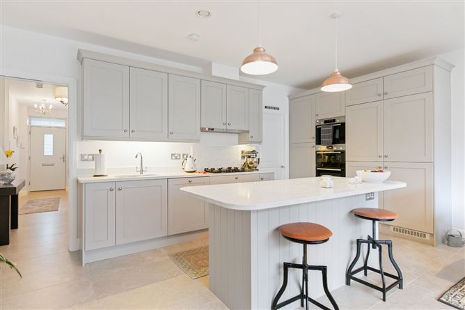2 Cualanor Avenue, Cualanor, Dun Laoghaire, Co. Dublin