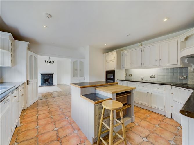 37 Willowbank, Church Road, Blackrock, Cork