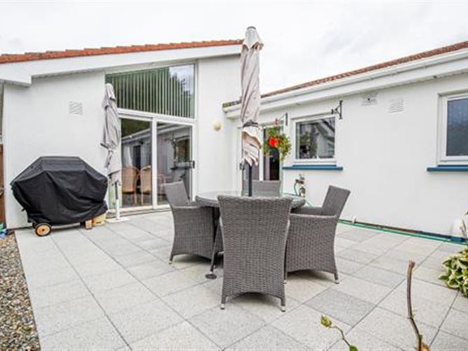 6 Ardamine Grove, Ardamine, Wexford