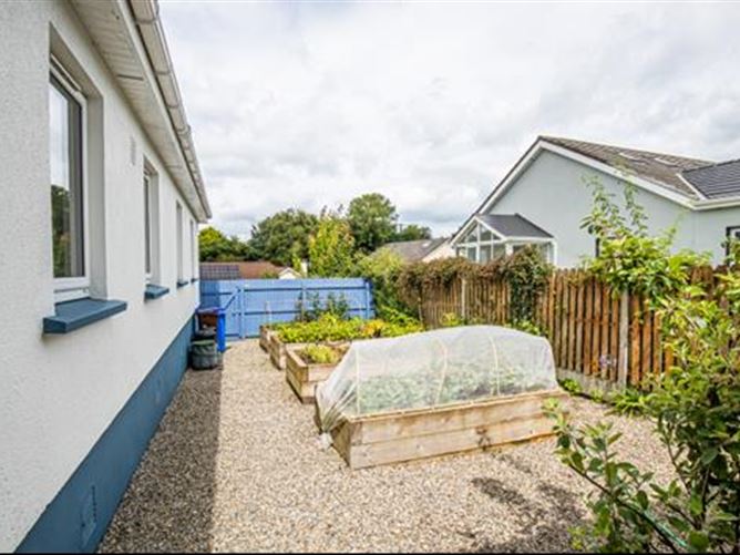 6 Ardamine Grove, Ardamine, Wexford