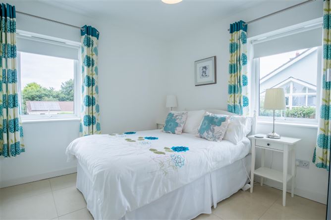6 Ardamine Grove, Ardamine, Wexford