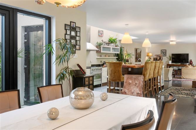 Villamarie, Commons Road, Shankill, Dublin 18
