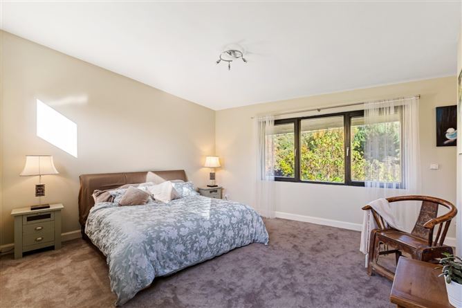 Villamarie, Commons Road, Shankill, Dublin 18