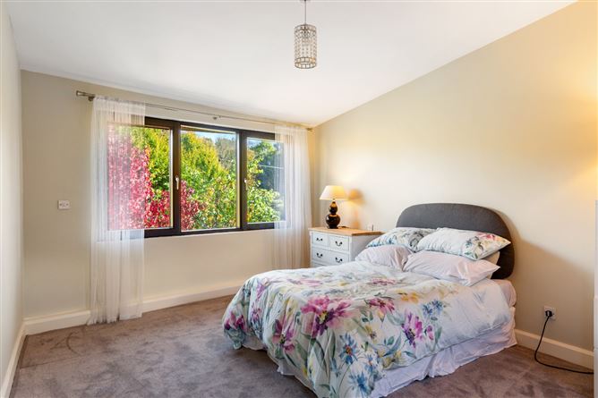 Villamarie, Commons Road, Shankill, Dublin 18
