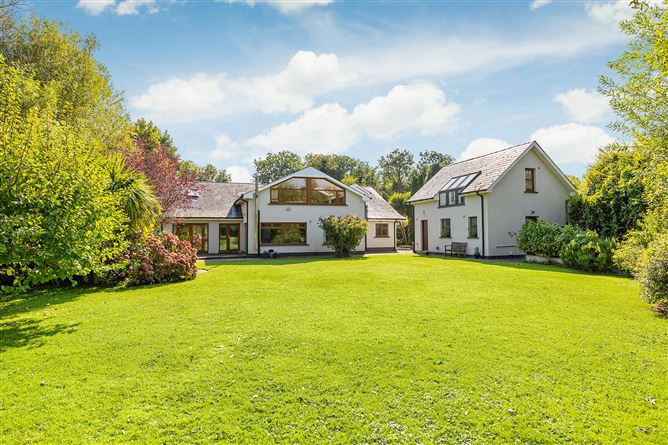 Oakvale Lodge, Clownings, Straffan, Kildare