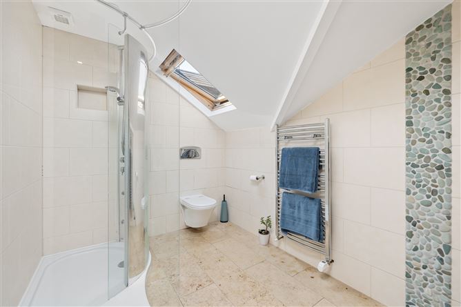Oakvale Lodge, Clownings, Straffan, Kildare