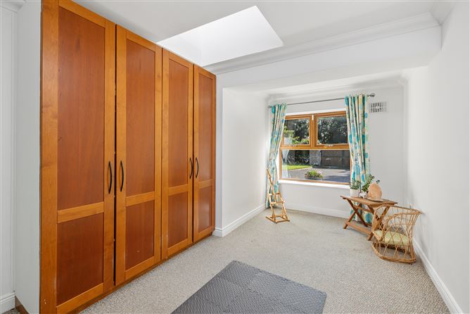 Oakvale Lodge, Clownings, Straffan, Kildare