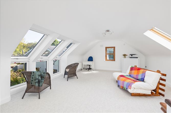 Oakvale Lodge, Clownings, Straffan, Kildare