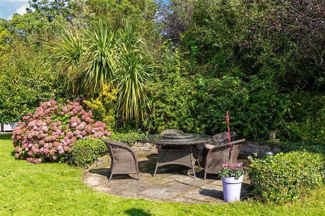 Oakvale Lodge, Clownings, Straffan, Kildare