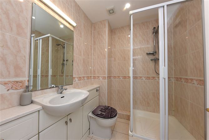 Apartment 9, The Grand, Crosshaven, Cork