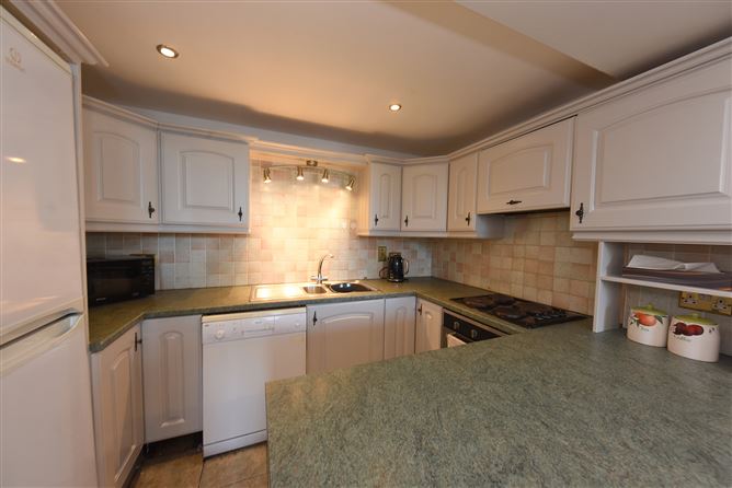 Apartment 9, The Grand, Crosshaven, Cork