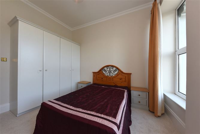 Apartment 9, The Grand, Crosshaven, Cork