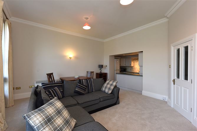 Apartment 9, The Grand, Crosshaven, Cork