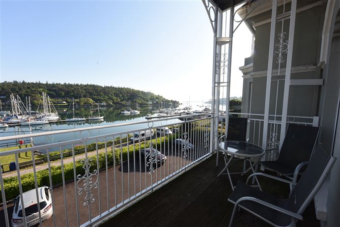 Apartment 9, The Grand, Crosshaven, Cork