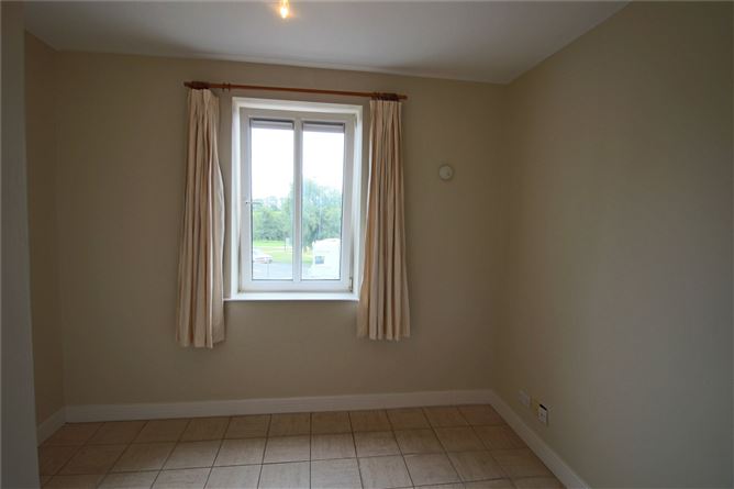 11 Riverview, Landmark Court, Carrick-On-Shannon, Co. Leitrim