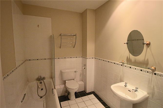 11 Riverview, Landmark Court, Carrick-On-Shannon, Co. Leitrim